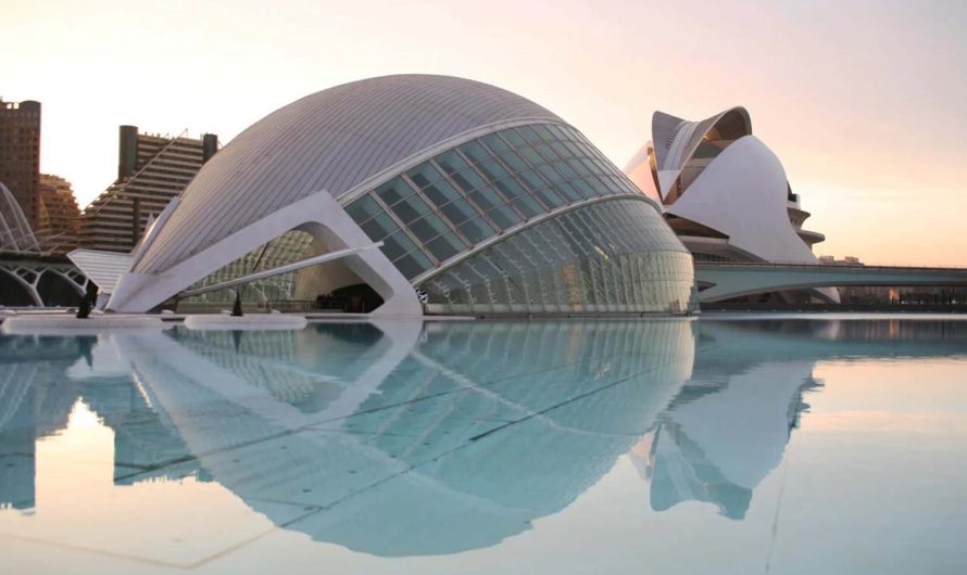 Guía de Preparación para un Viaje a Valencia